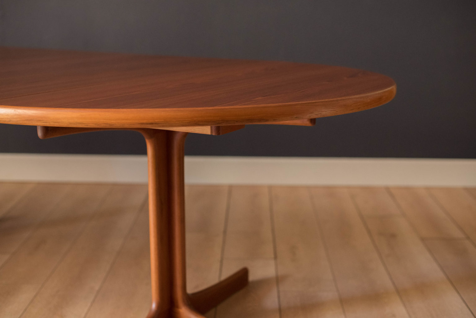 Mid Century Modern Round Teak Pedestal Dining Table By Karl Erik Ekselius Mid Century Maddist 5013