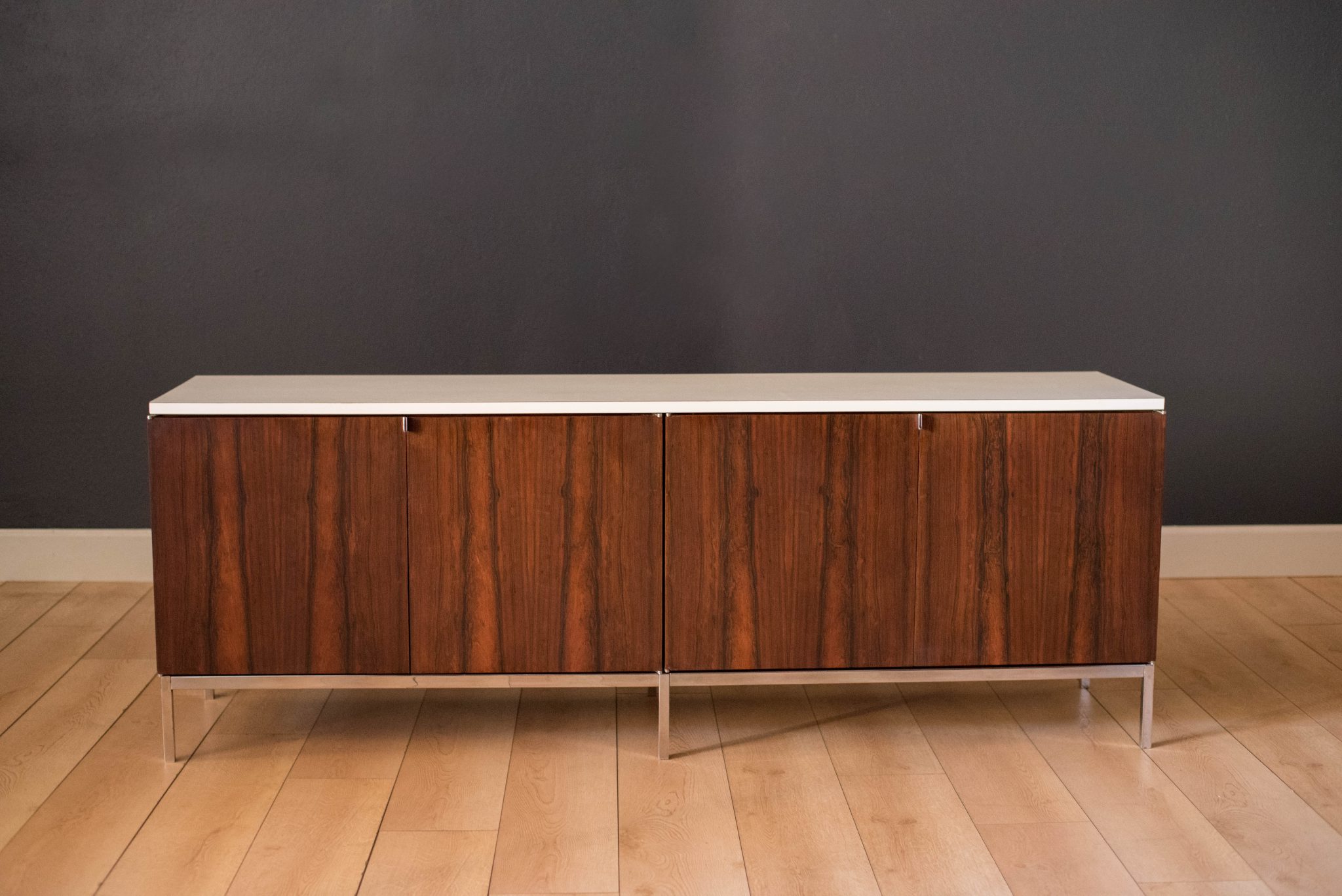 Mid Century Modern Rosewood Credenza by Florence Knoll - Mid Century