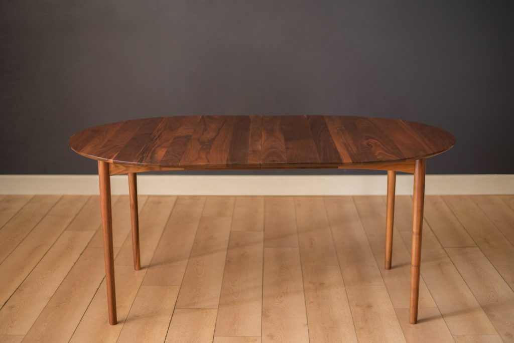 every day casual mid century round kitchen table